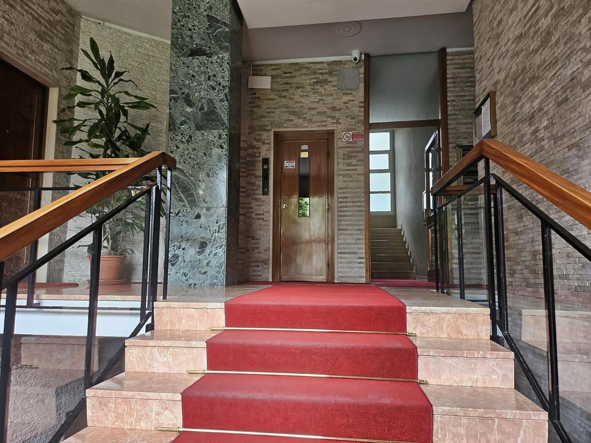 Hbhall Linate Apartment Мілан Екстер'єр фото